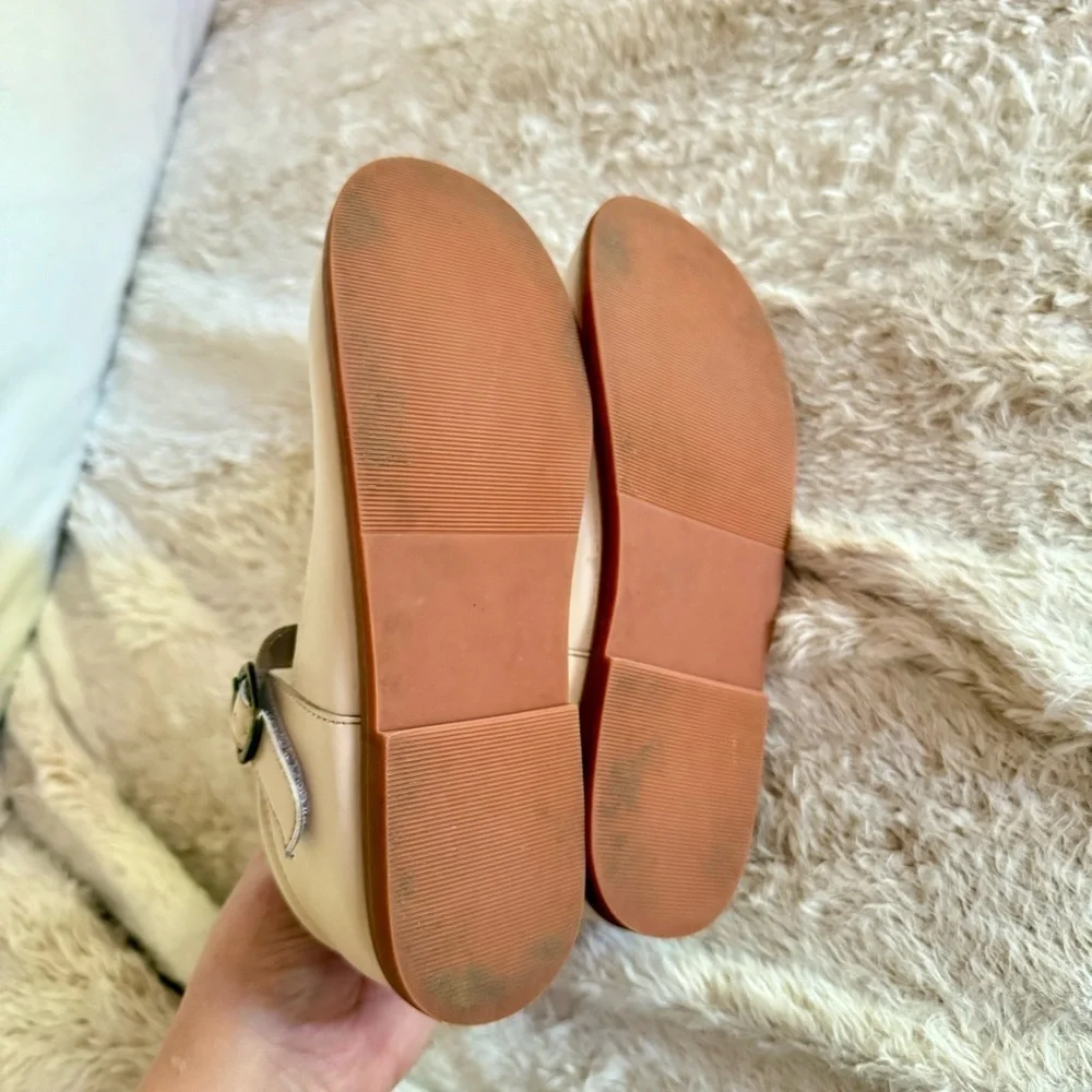 Felix and Flora Beige Mary Jane Shoes Size 2 Girls